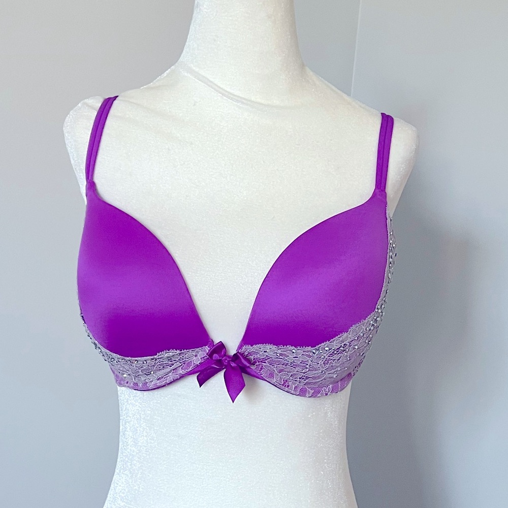 Victoria’s Secret push up bra